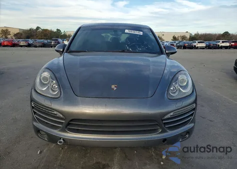 2013 Porsche Cayenne z USA, uszkodzony, nr VIN WP1AF2A26DLA23753